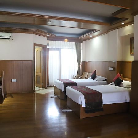 Hotel Sidney Yangon Extérieur photo