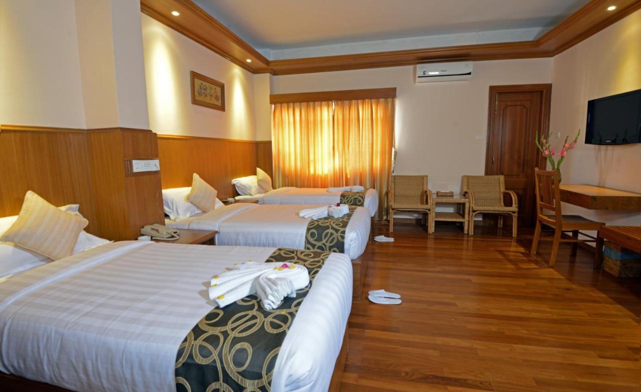 Hotel Sidney Yangon Extérieur photo