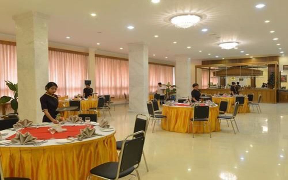 Hotel Sidney Yangon Extérieur photo