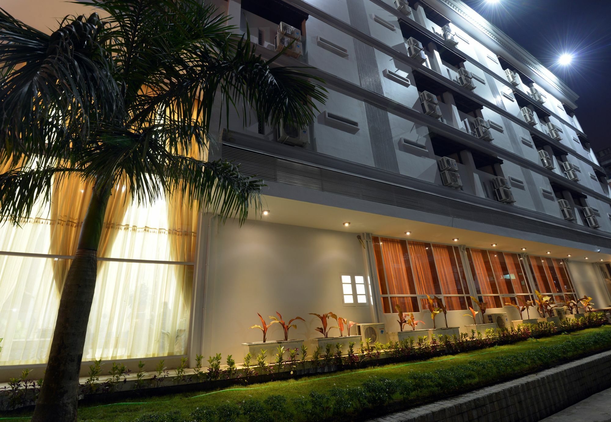 Hotel Sidney Yangon Extérieur photo